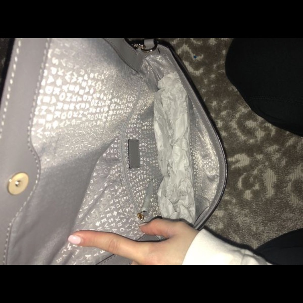 ❌SOLD❌ Kate Spade ♠️ Crossbody - Picture 3 of 5